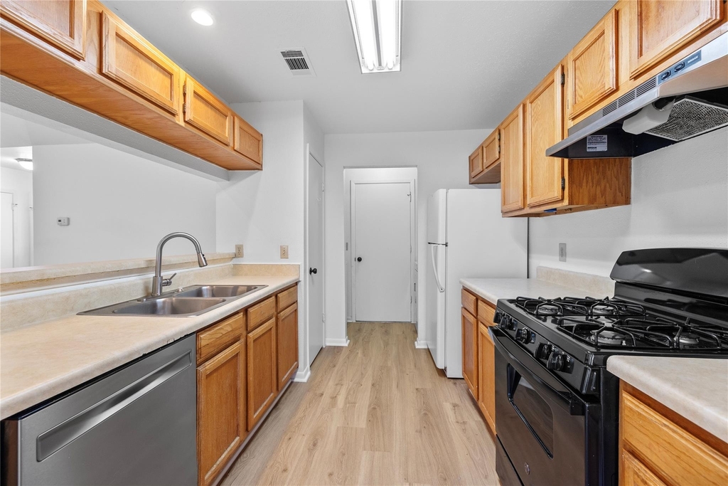 9631 Secretariat Drive - Photo 15