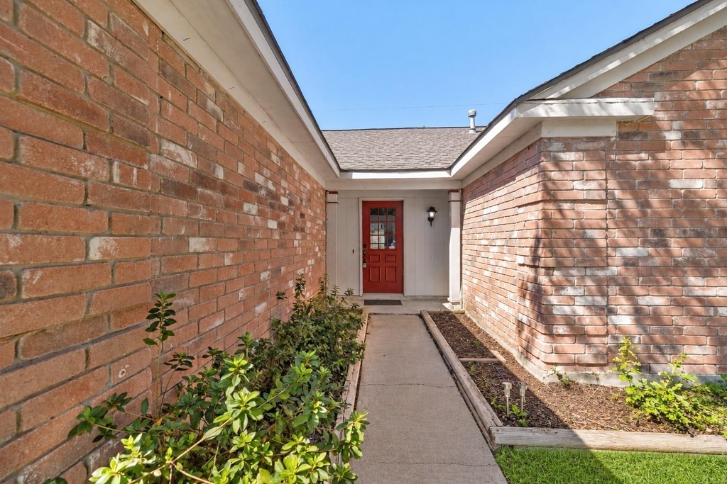 9631 Secretariat Drive - Photo 4