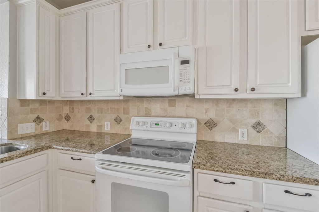 43 Alderon Woods Place - Photo 16