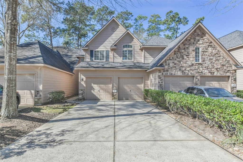 43 Alderon Woods Place - Photo 0