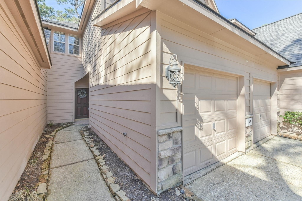 43 Alderon Woods Place - Photo 3