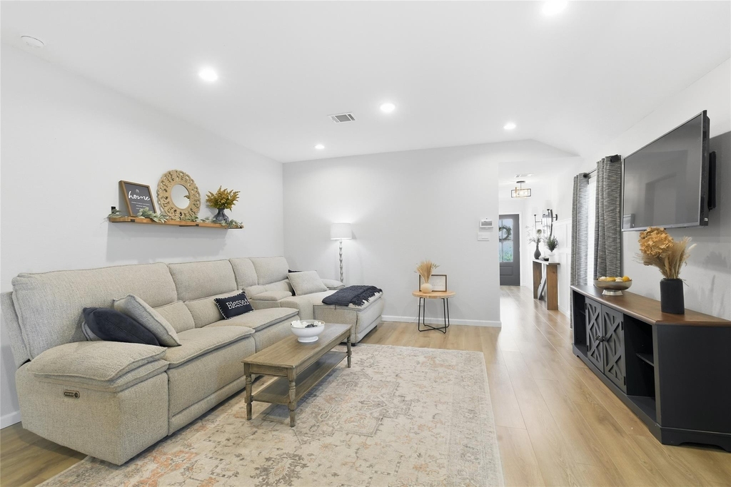 21214 Alder Oaks Drive - Photo 4