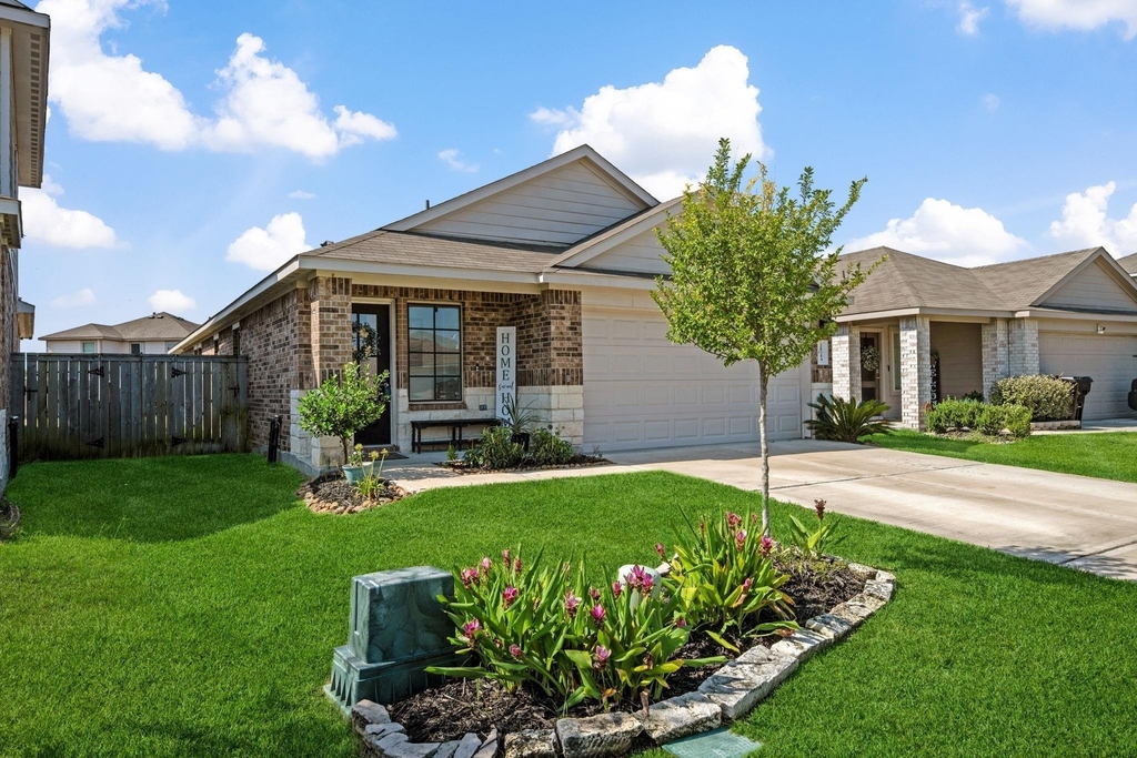 21214 Alder Oaks Drive - Photo 0