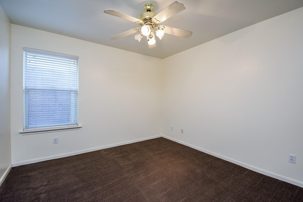 20802 Oak Rain Court - Photo 17