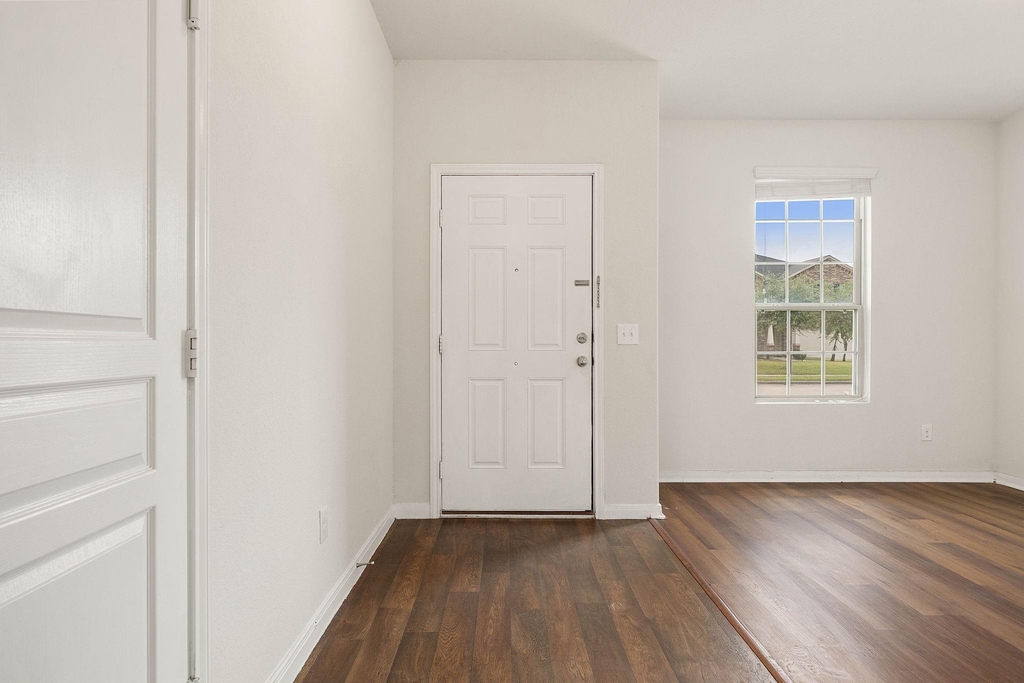 6727 Dayridge Lane - Photo 6