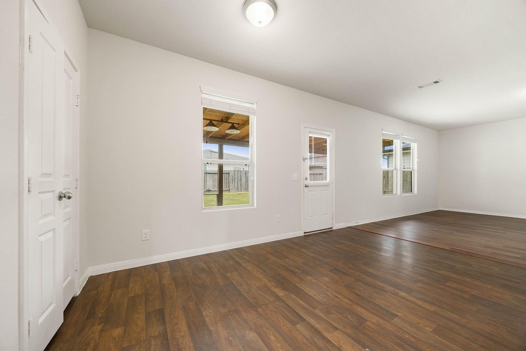6727 Dayridge Lane - Photo 15