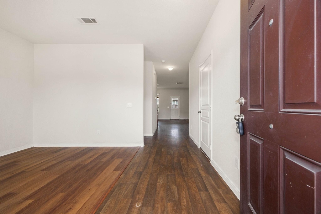 6727 Dayridge Lane - Photo 5
