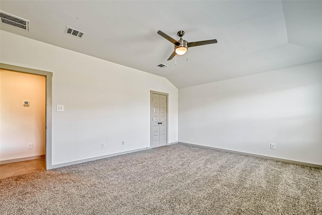 819 Dhalia Petal - Photo 35