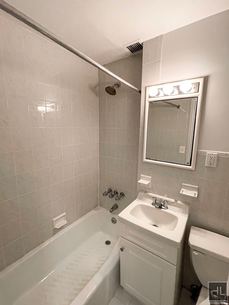 East 74 Street - Photo 1
