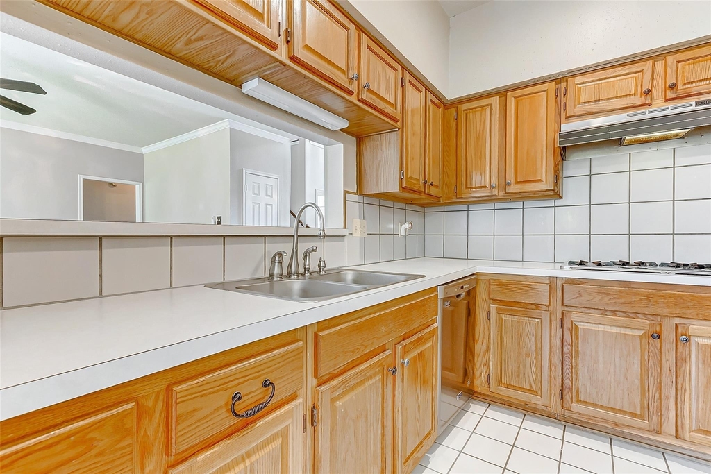 10626 Alderford Court - Photo 12