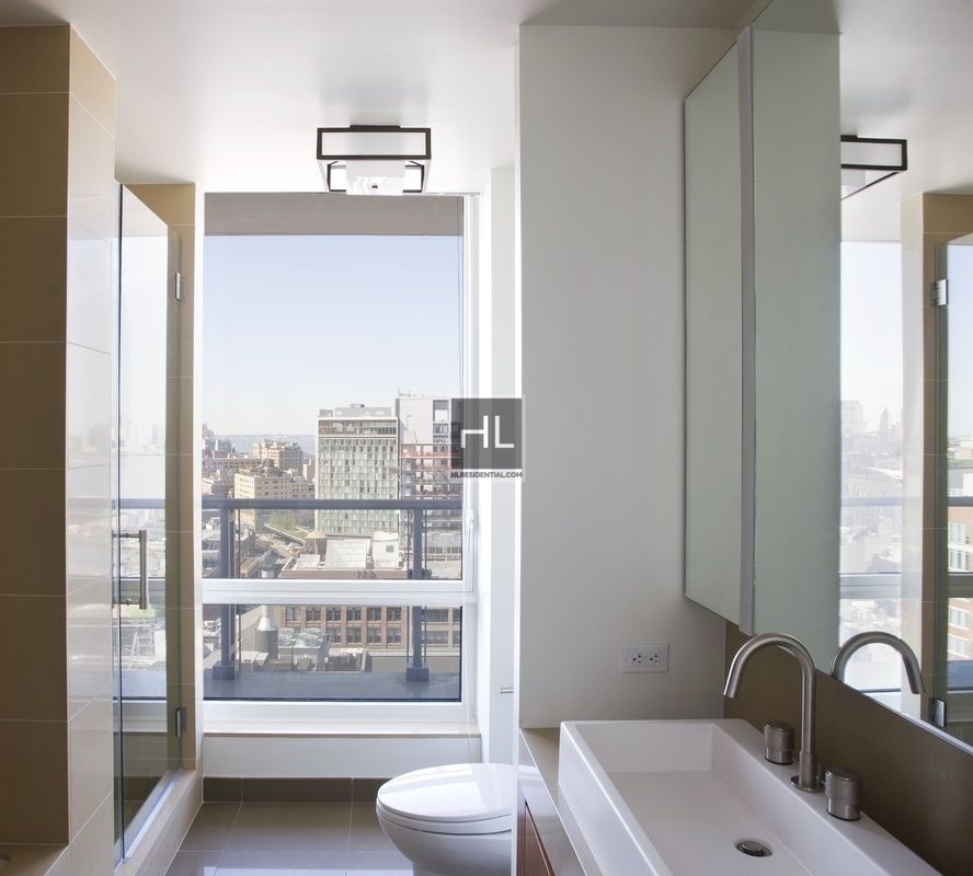 West 17th Street - Photo 1
