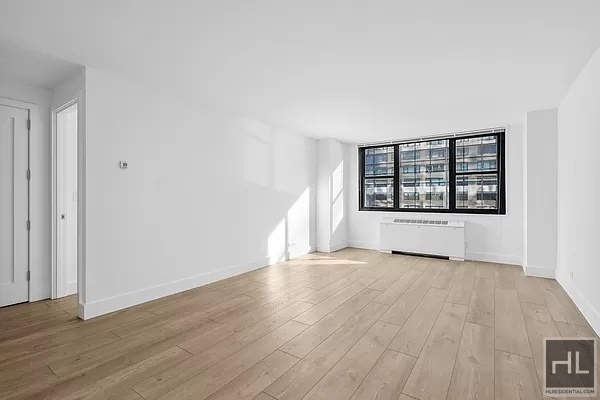 West 58th Street - Photo 0