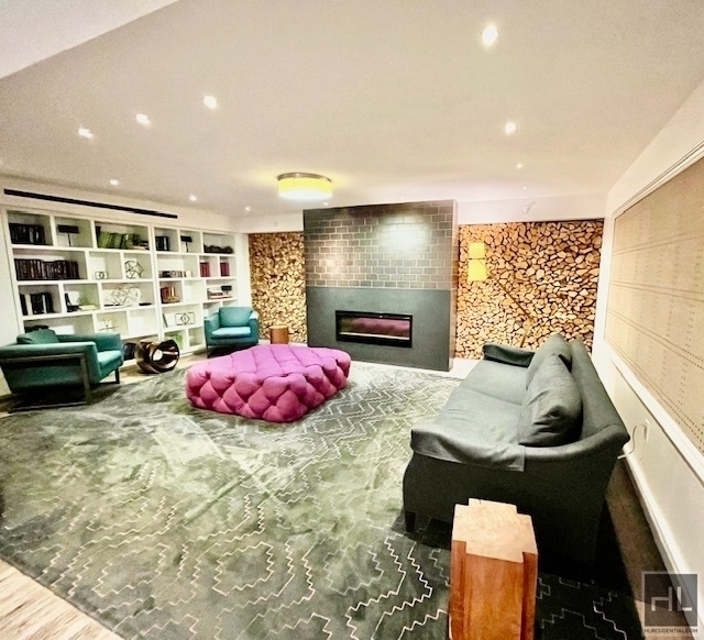East 91st Street - Photo 10