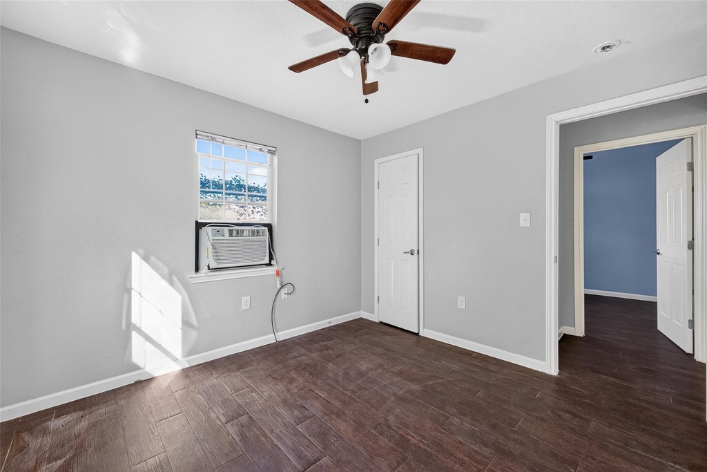 3501 Brewster - Photo 15