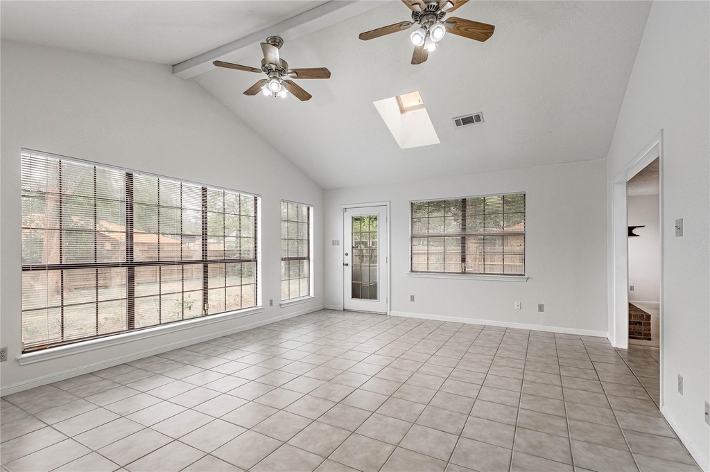 121 Elmwood Street - Photo 6