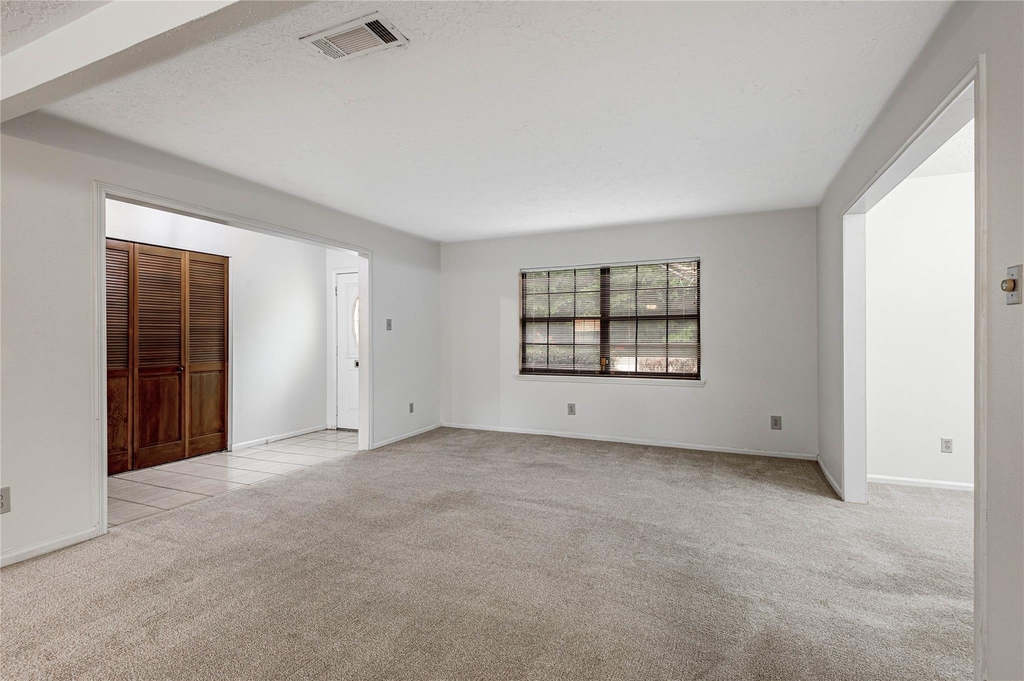 121 Elmwood Street - Photo 4