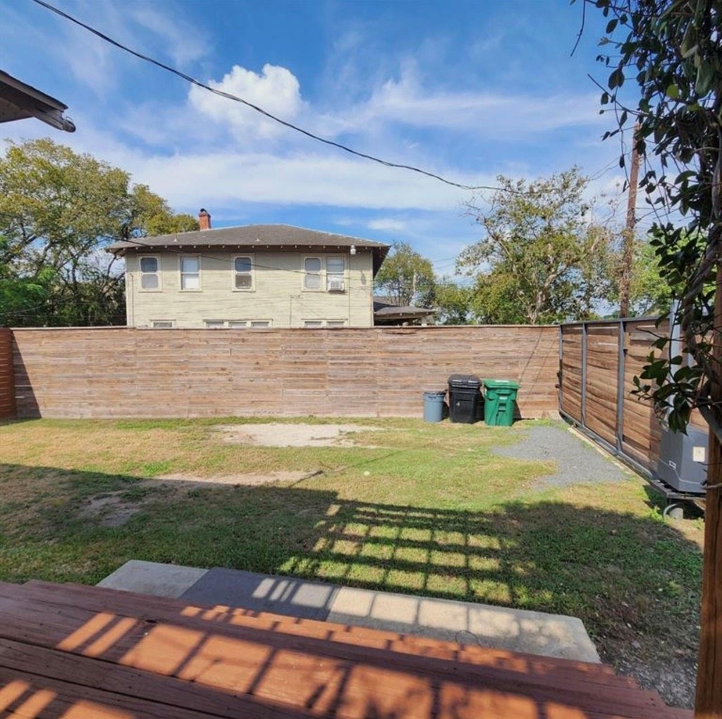 4121 Rusk Street - Photo 32