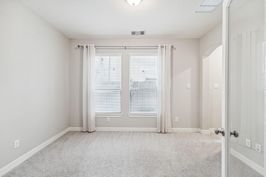 436 N Live Oak Street - Photo 8