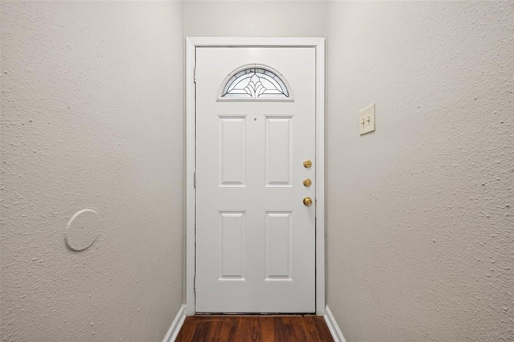 10038 Green Valley Lane - Photo 4