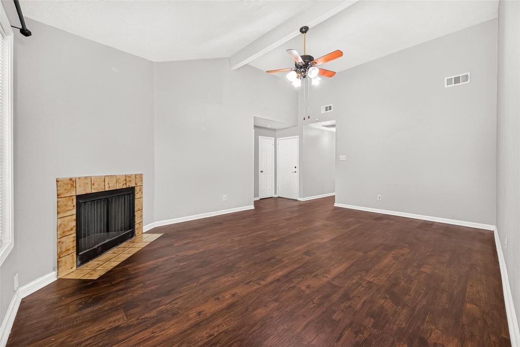 10038 Green Valley Lane - Photo 7