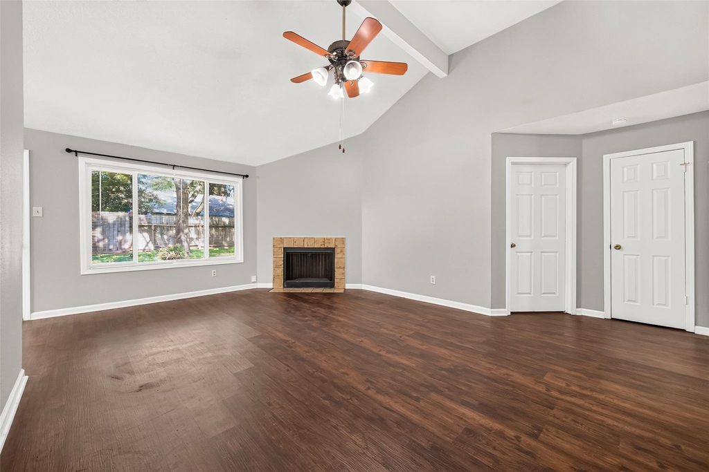 10038 Green Valley Lane - Photo 6