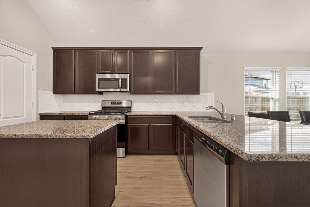 7423 Sunlit Harbor Drive - Photo 9