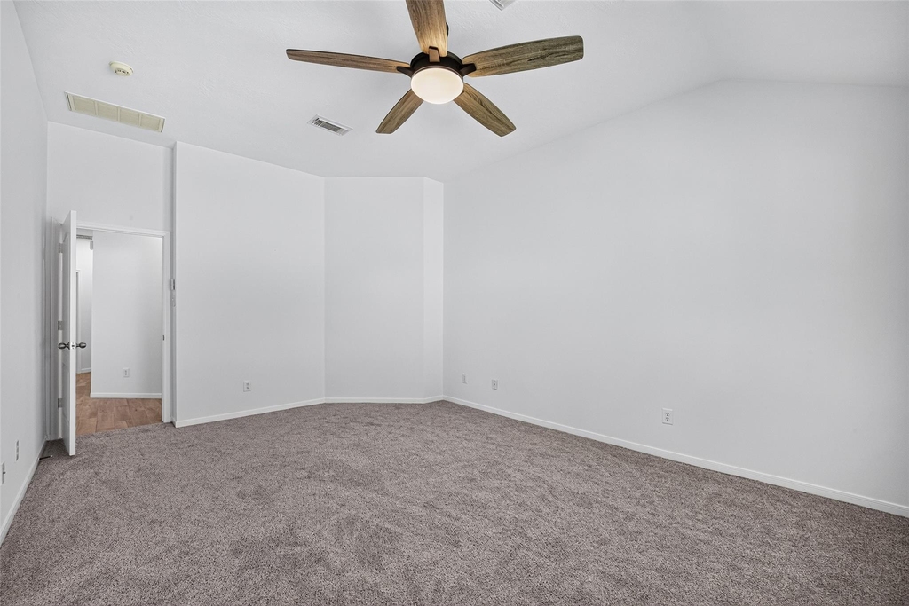 10627 Saratoga Square - Photo 34