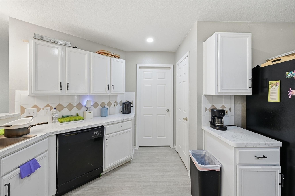 18215 Echo Mar Lane - Photo 11
