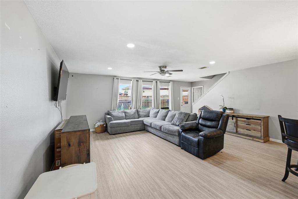 18215 Echo Mar Lane - Photo 5