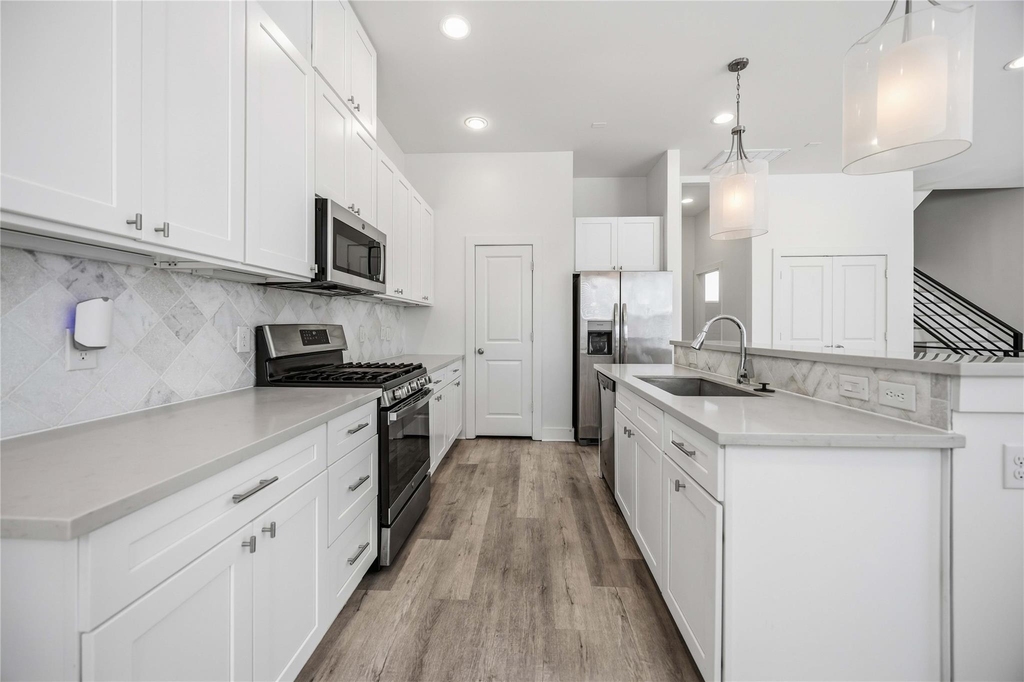 3369 Daphne Street - Photo 9