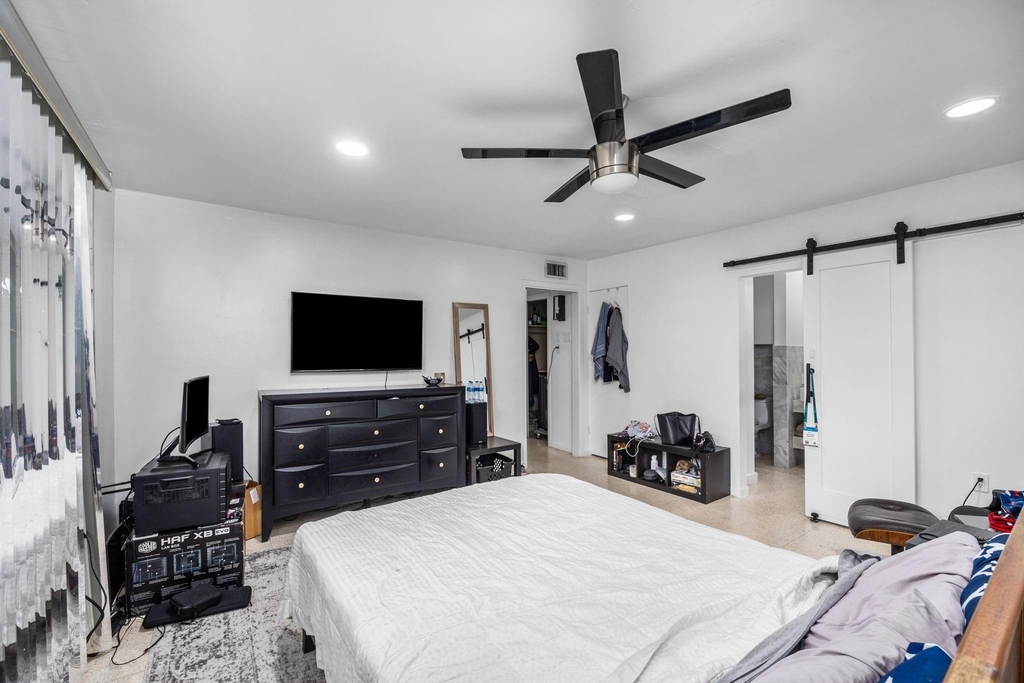 7902 Richmond Avenue - Photo 30