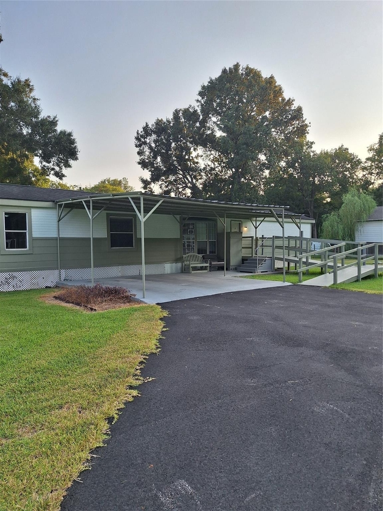 119 County Road 4534 - Photo 3