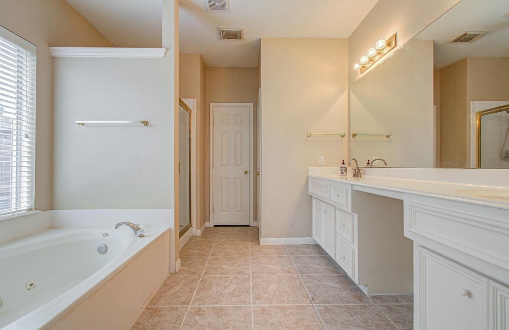 15919 Hurstfield Pointe Drive - Photo 22