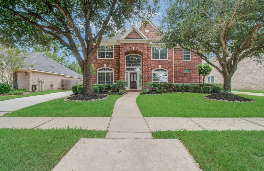 15919 Hurstfield Pointe Drive - Photo 0