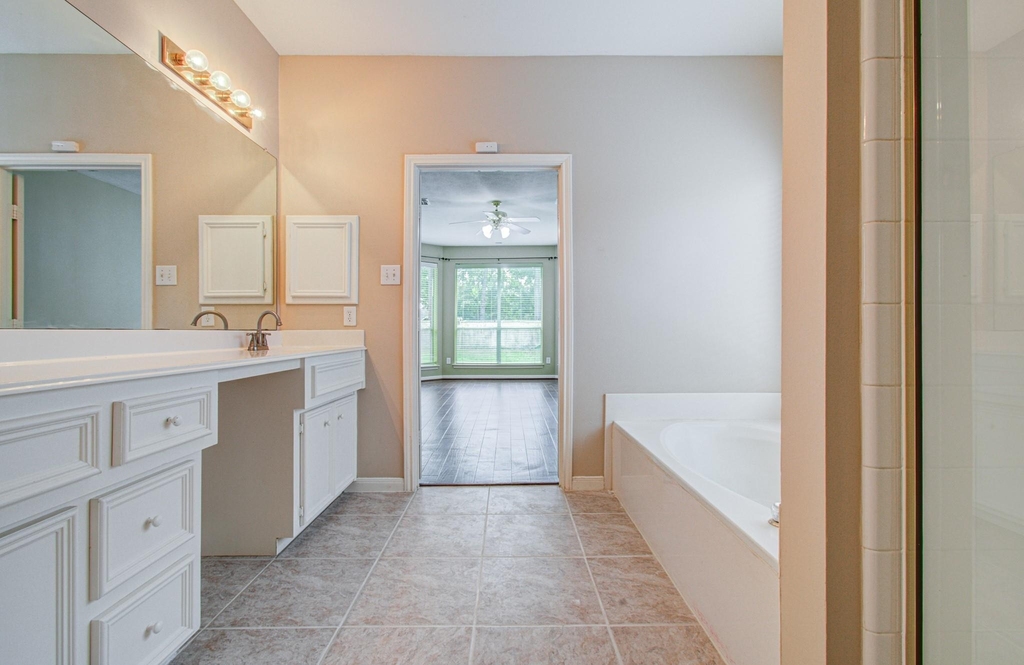15919 Hurstfield Pointe Drive - Photo 23
