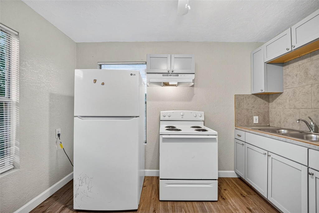 4203 Polk Street - Photo 13