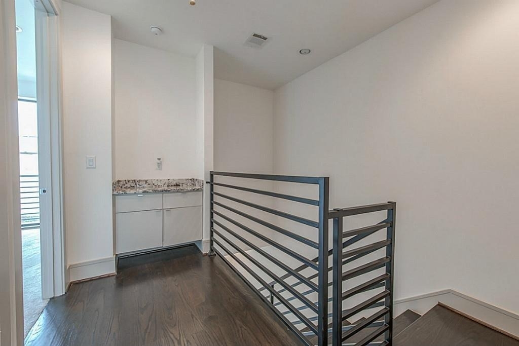 2516 Pease Street - Photo 17