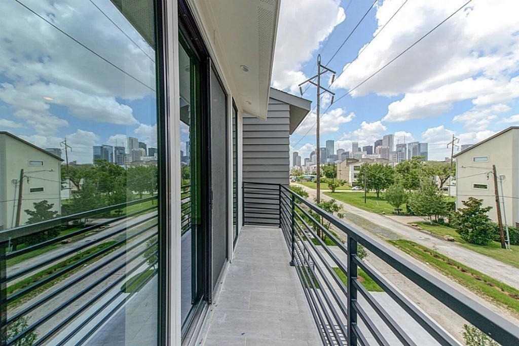 2516 Pease Street - Photo 23