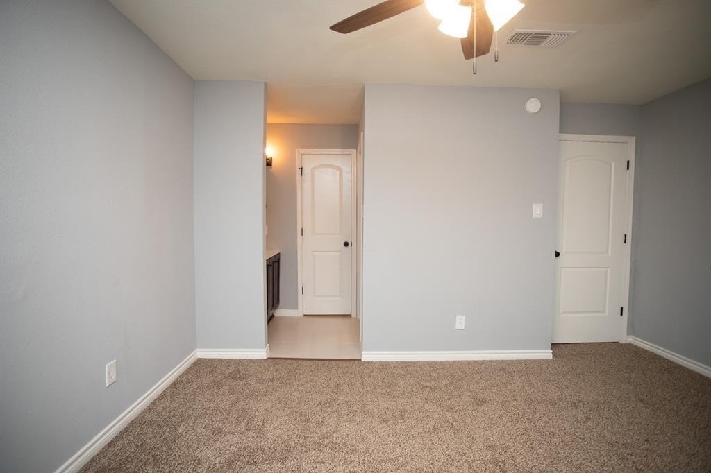 5821 Sunforest Dr - Photo 15