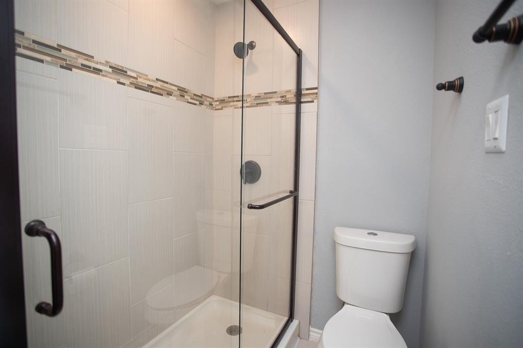 5821 Sunforest Dr - Photo 17