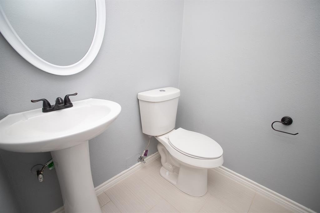 5821 Sunforest Dr - Photo 18