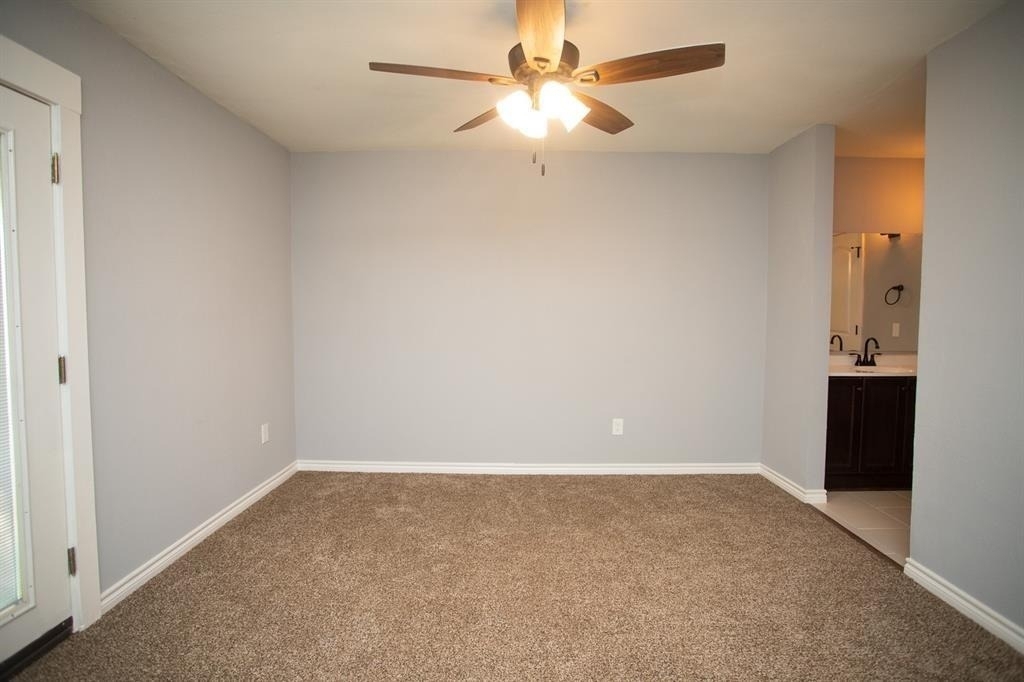 5821 Sunforest Dr - Photo 14