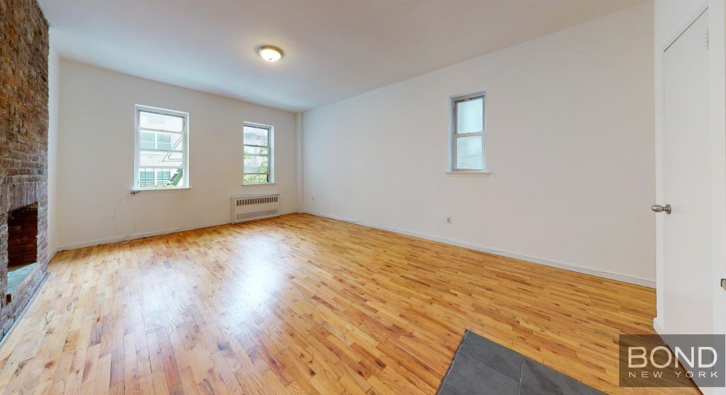 342 East 87th Street - Photo 2