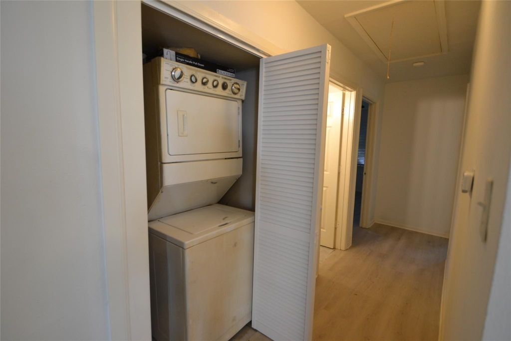 406 Pine Street - Photo 24