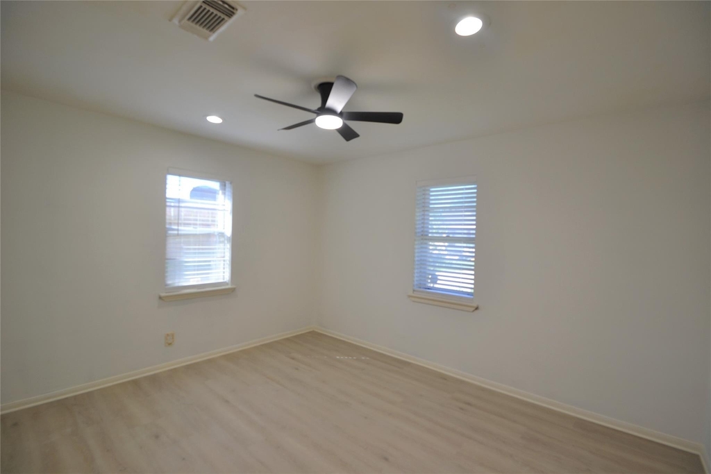 406 Pine Street - Photo 13