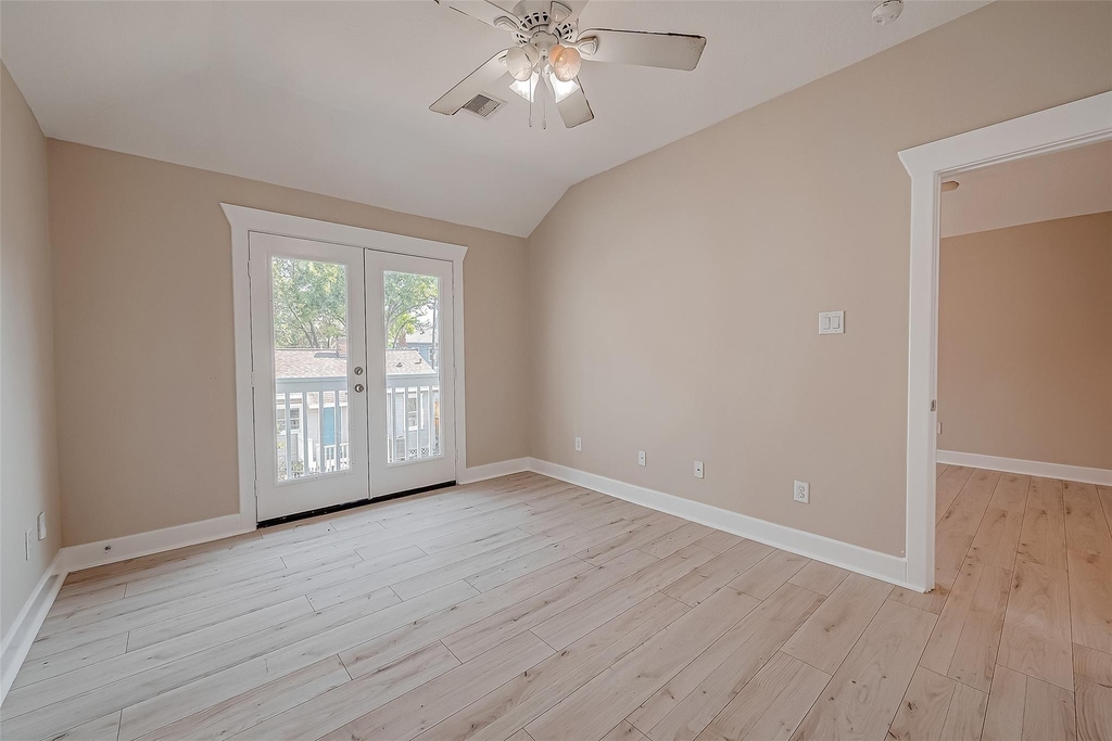 1110 E 24th Street - Photo 9