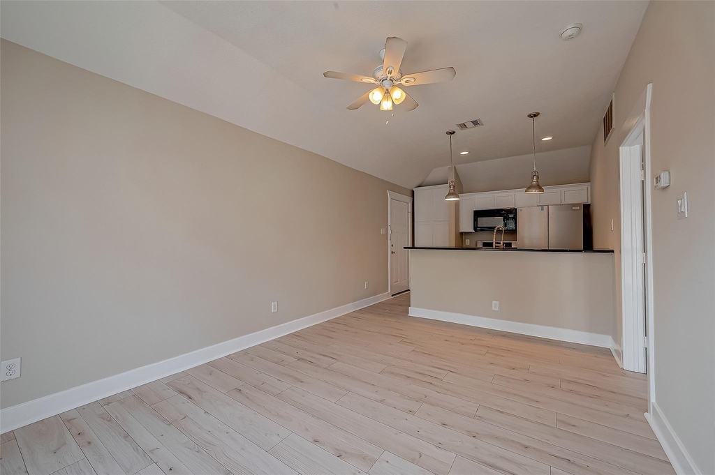 1110 E 24th Street - Photo 2