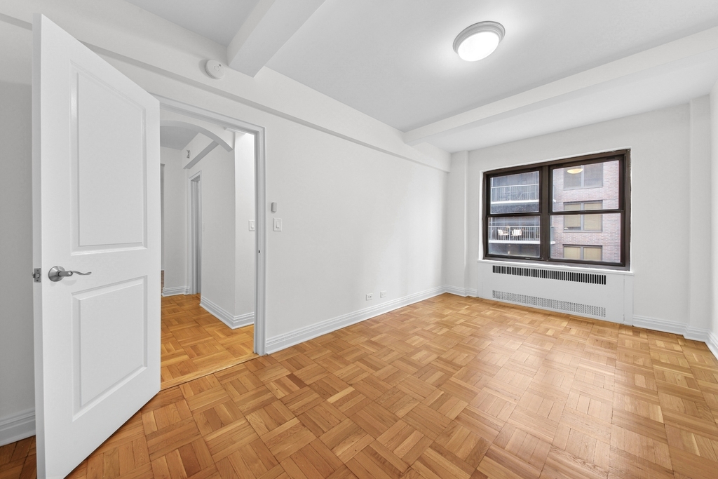 141 East 56th Street #10A - Photo 0