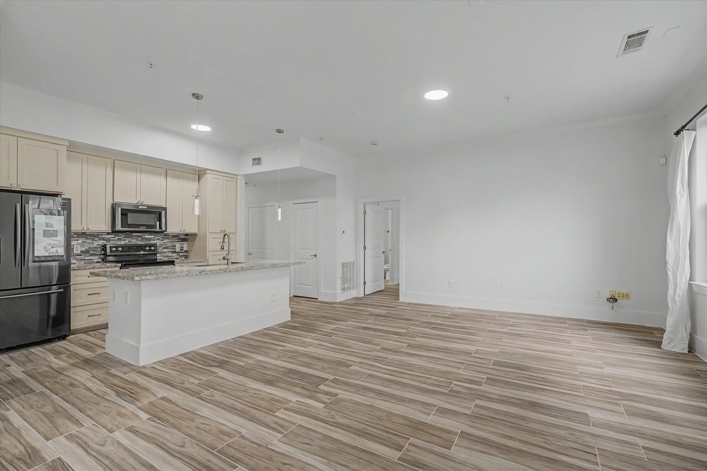 300 St Joseph Parkway - Photo 12