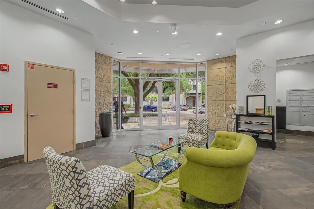 300 St Joseph Parkway - Photo 40